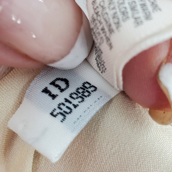 Victoria Secret vintage ivory satin finish and sheer trim camisole M - Picture 10 of 15